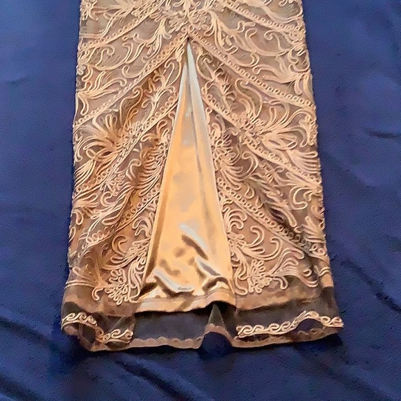 Dress - Picture 6 of 13